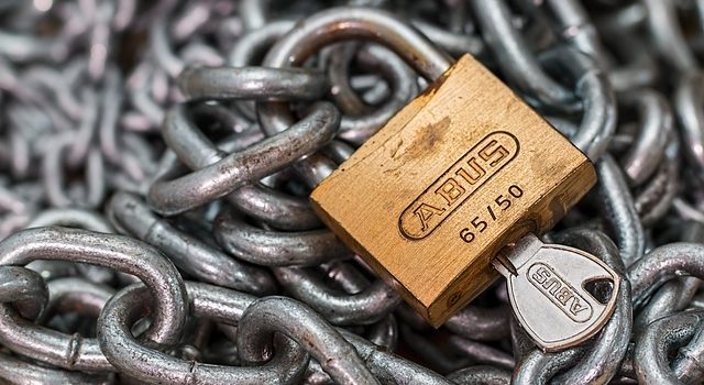 マンションやオフィスなどで人気のカードキーへの鍵交換