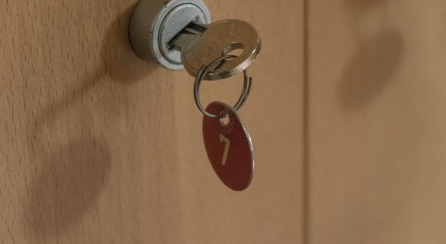 防犯対策に鍵交換を検討しよう